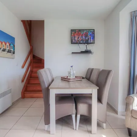 Daire For 6 People With Lateral Seaview *